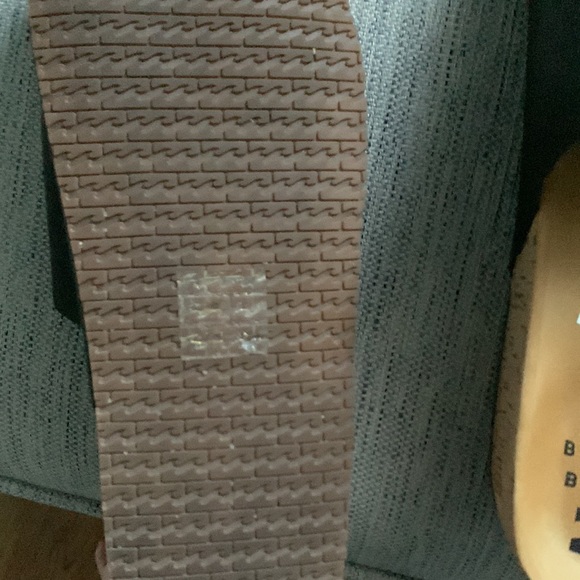 NWT Billabong slides/sandals - Picture 3 of 3